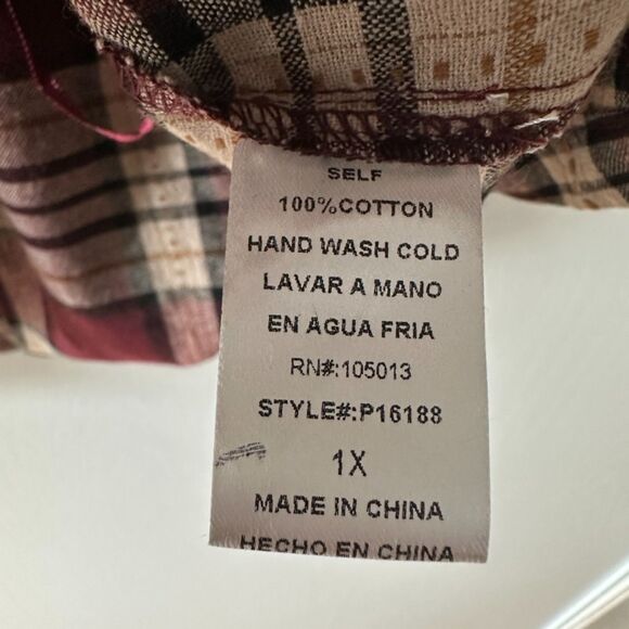 Andree By Unit Plaid Long Sleeve Button Down Cactus Embroidered Red NWT Plus 1X - Picture 9 of 9